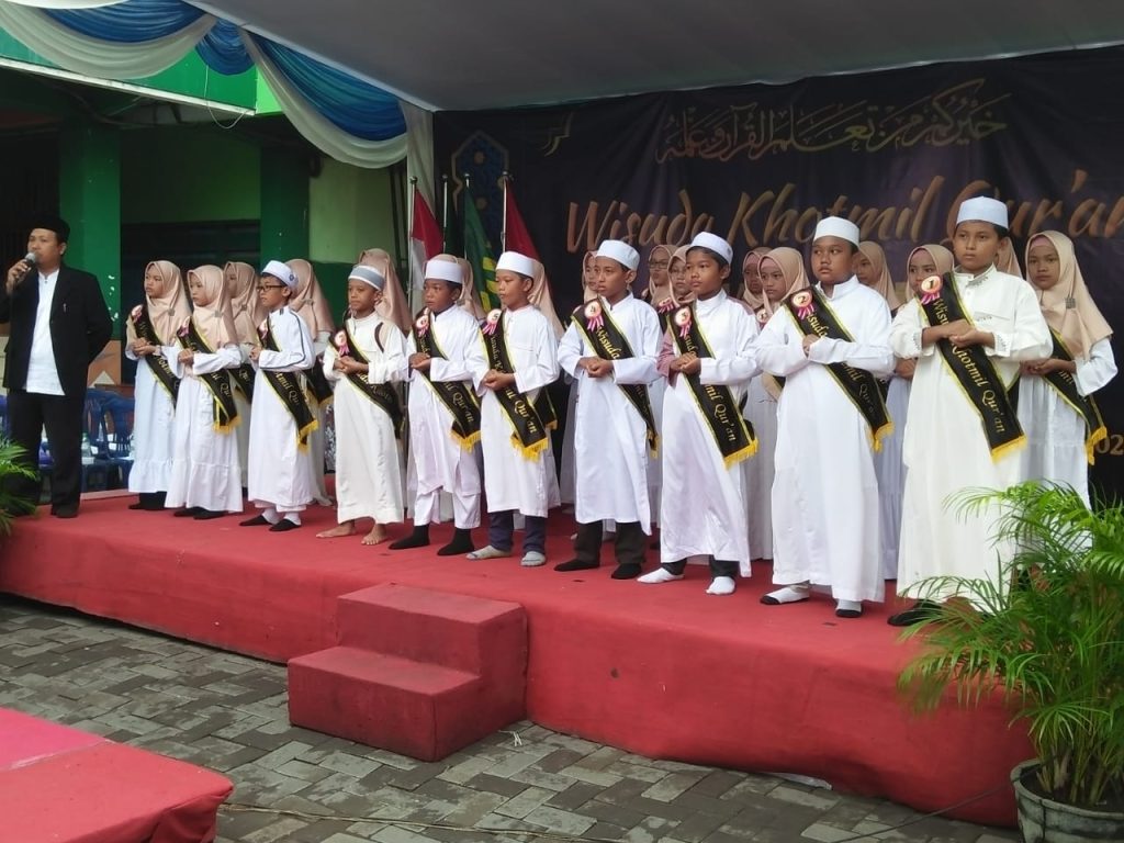 Wisuda Khatmil Quran Sd Muhammadiyah 22 Surabaya Berlangsung Haru Berita Muhammadiyah Populer 0925