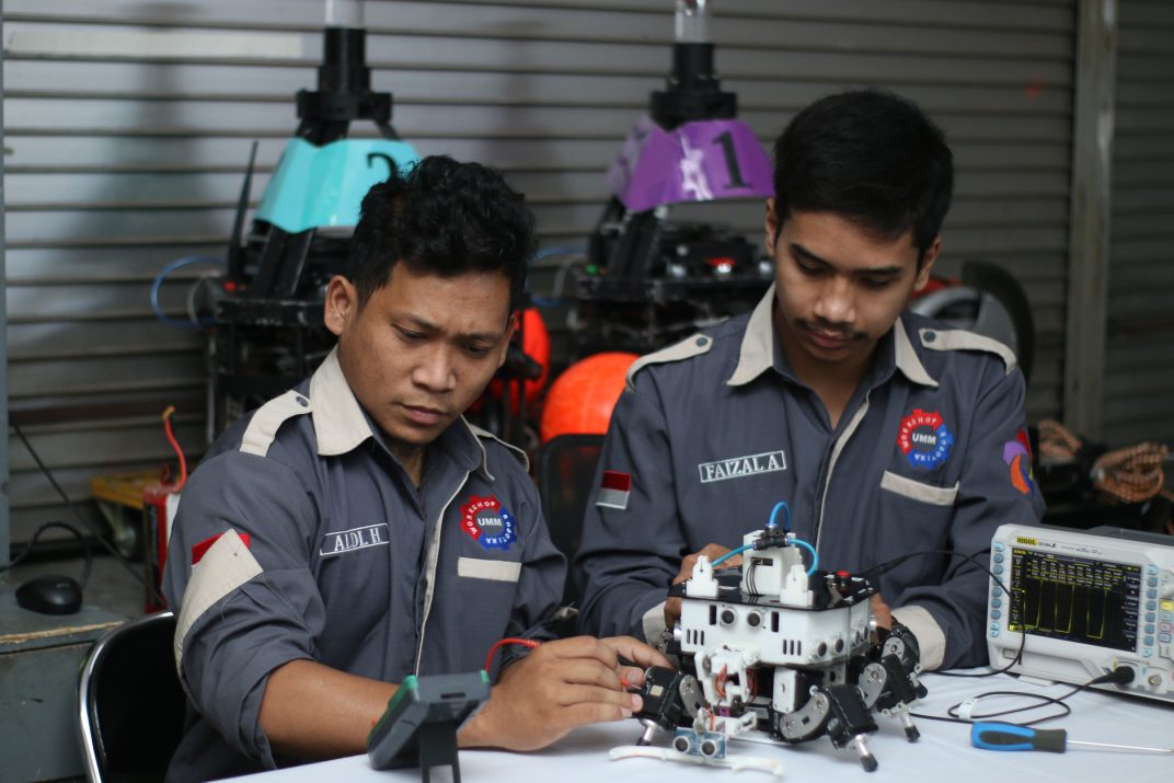 UMM Juara Kontes Robot SAR Indonesia klikmu