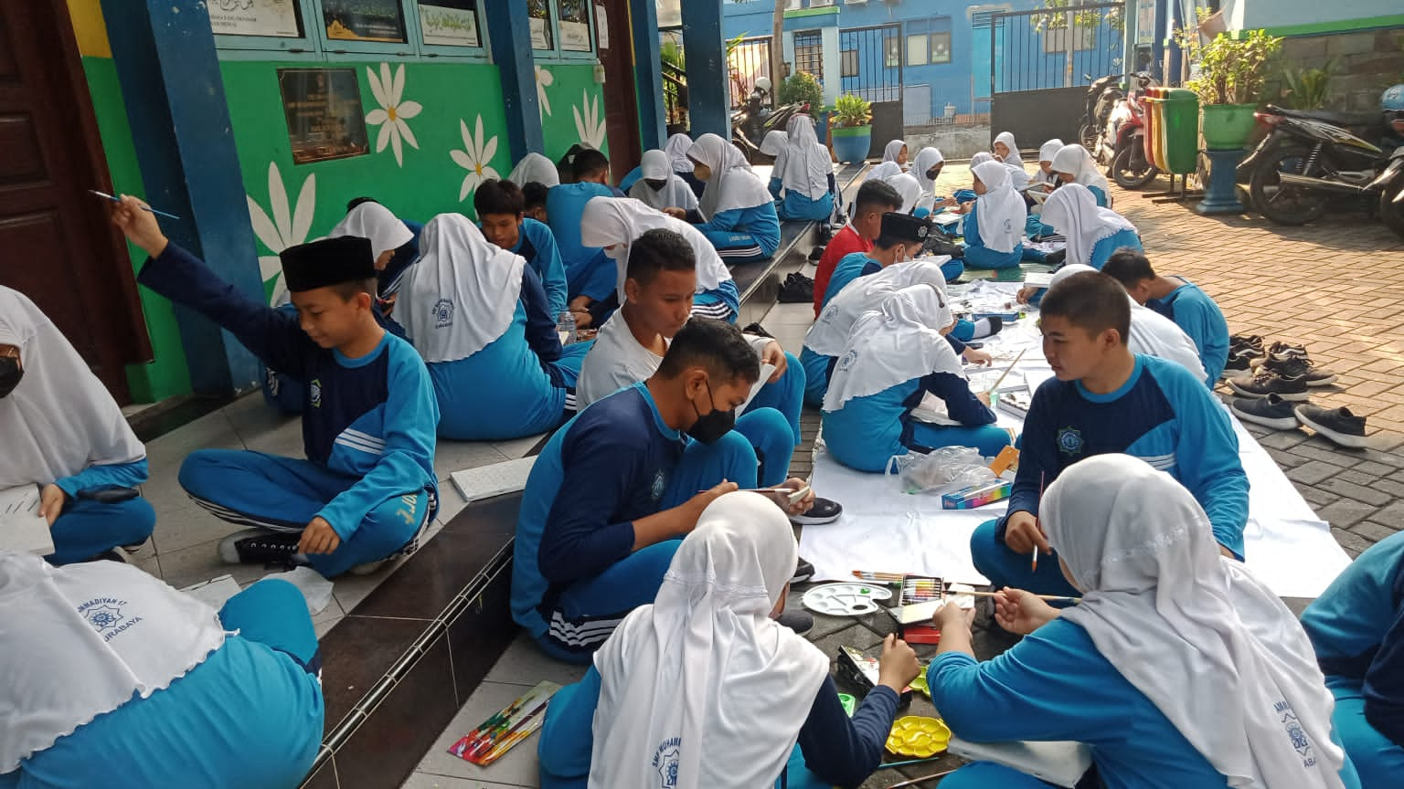 Keren Hari Batik Nasional Sekolah Karakter Spemjitu Membatik Bersama Viral Pencerahan 0501