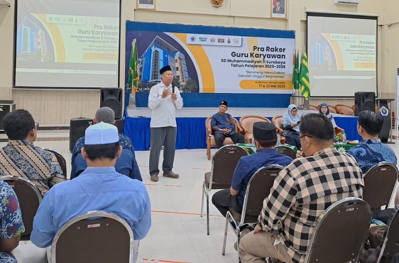 Ketua Majelis Dikdasmen-PNF PCM Krembangan Buka Pra-Raker SD Muhlas ...