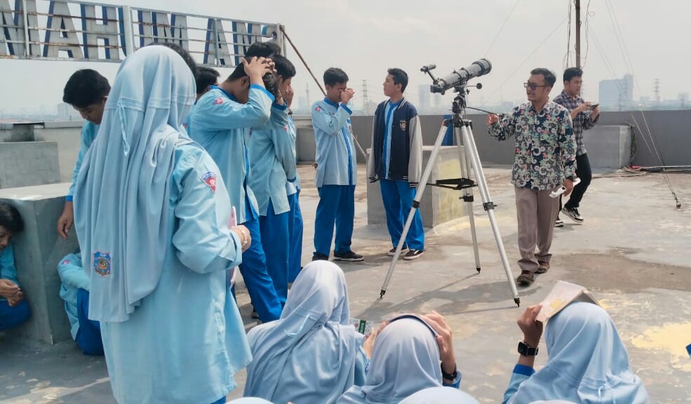 Smamita Beri Kesempatan Siswa Spemduta Dalami Ilmu Falakiyah - MuhammadiyahNews.com Smamita Beri Kesempatan Siswa Spemduta Dalami Ilmu Falakiyah - MuhammadiyahNews.com
